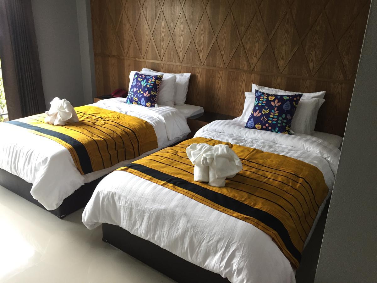 Hobby Hotel Uttaradit Buitenkant foto